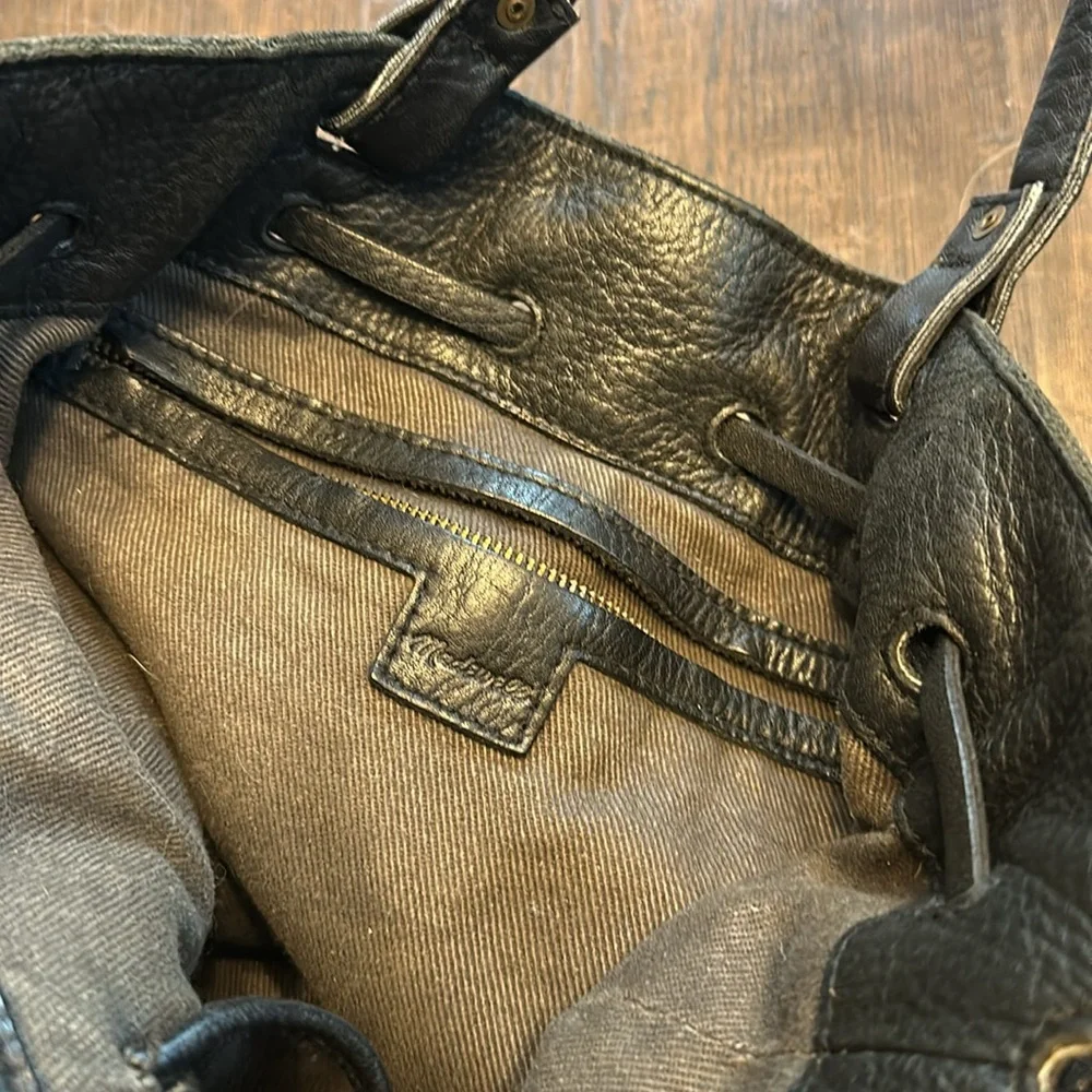 Madewell Austin Leather bucket handbag - Picture 6 of 9